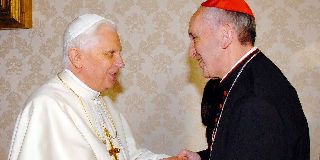 ratzinger-e-bergoglio-1 | PARROQUIA INMACULADA